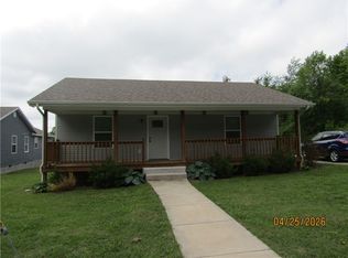 205 Cedarvale Rd, Berryville, AR 72616