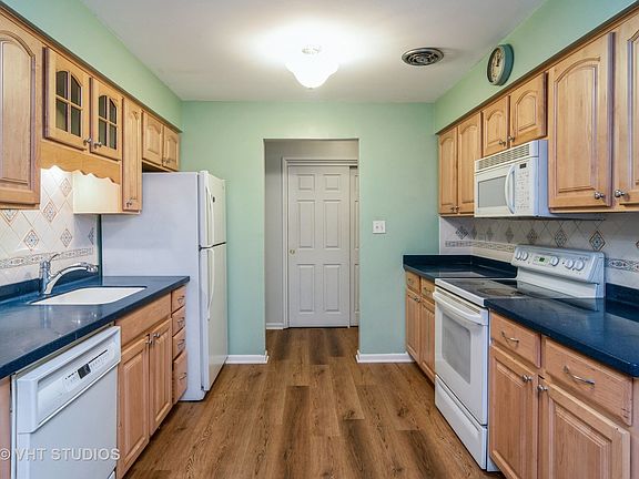 4th image of 1025 Randolph St APT 1