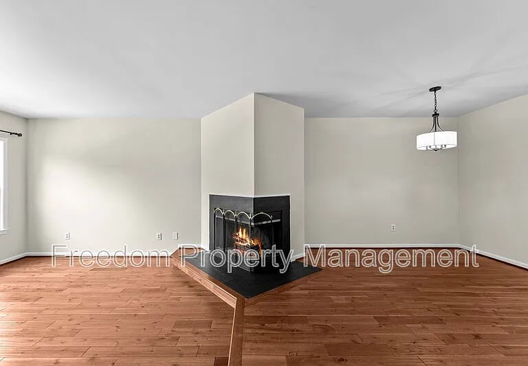 8644 Sanderling Dr — Photo 18