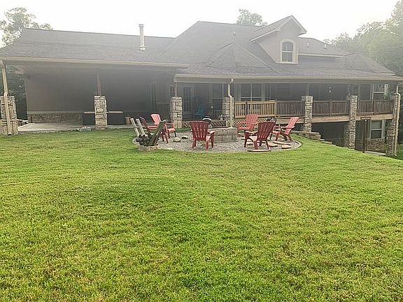 2nd image of 2711 Johnson Ln