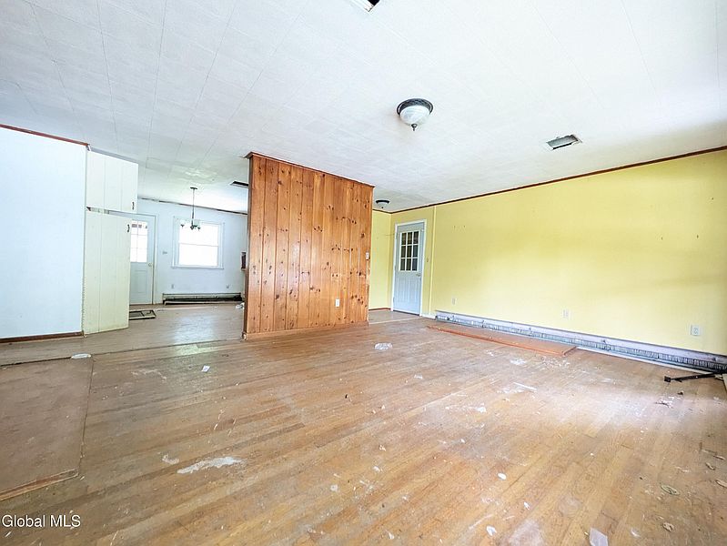 2nd image of 110 Ash Street