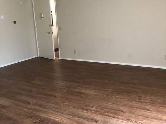 2nd image of 3514 Mentone Ave #3