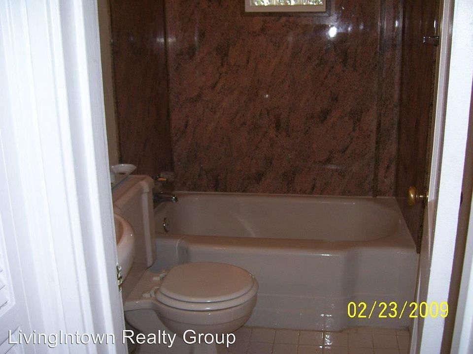 2nd image of 748 Saint Charles Ave NE APT 1