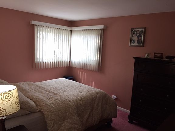 5th image of 9414 N Noel Ave