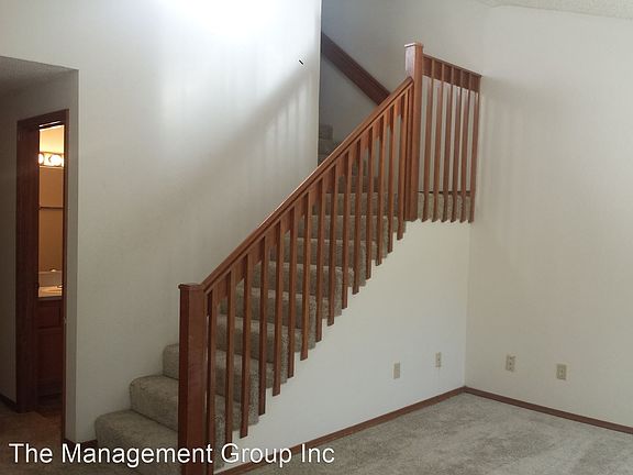 2nd image of 8709 NE Mason Dr APT 8