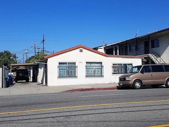 4th image of 1239 N Wilmington Blvd