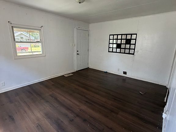 4th image of 801 N Grant Ave