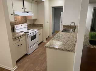 11946 Montana Ave, Los Angeles, CA 90049