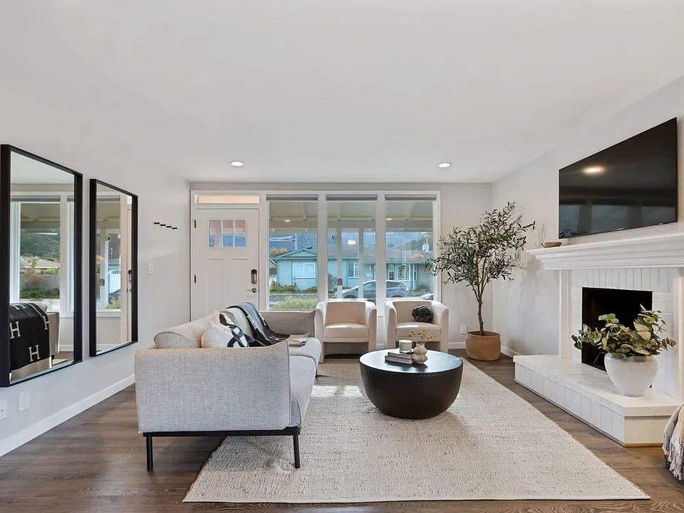 795 Montezuma Dr