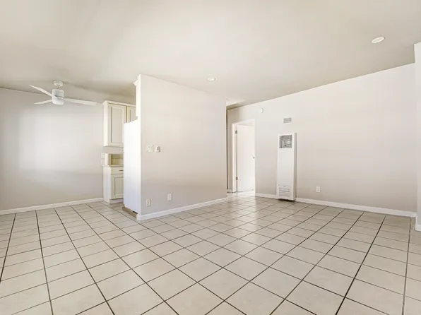 11429 Hatteras St #8, North Hollywood, CA 91601