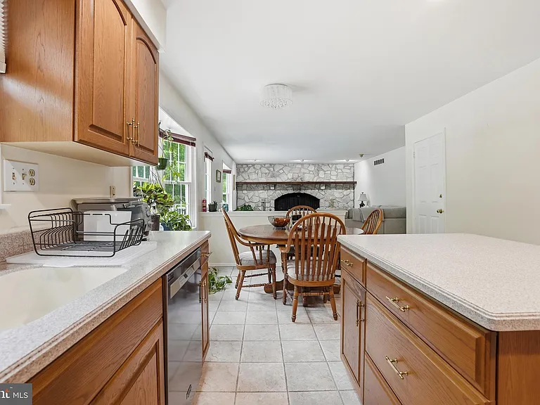 1316 Heller Dr — Photo 15