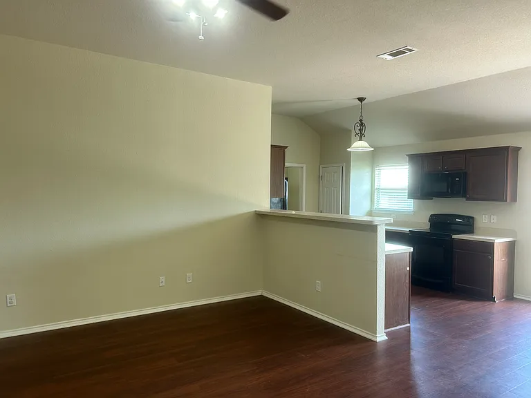 140 Calcite Ln — Photo 3