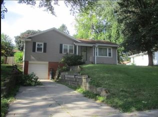11225 Jackson St, Omaha, NE 68154
