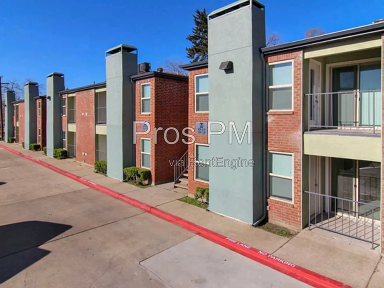 Monarch Place — Photo 33