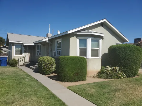 2014 Mayfair Dr W, Fresno, CA 93703