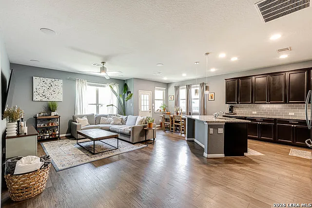 1802 Ayleth Ave — Photo 5