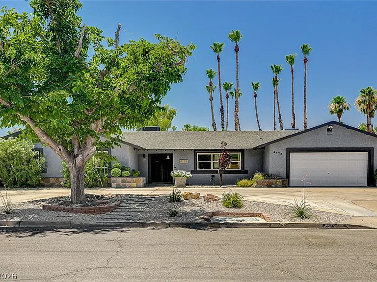 4153 Woodcrest Rd — Photo 4