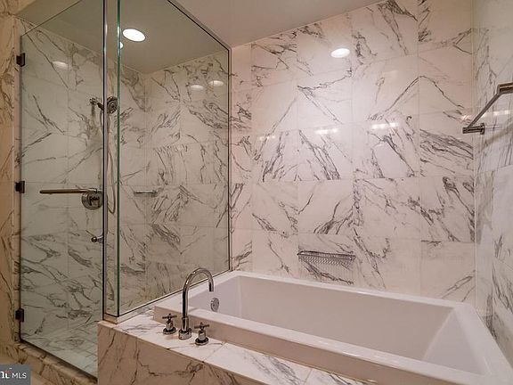 4th image of 1414 S Penn Sq Unit 17H