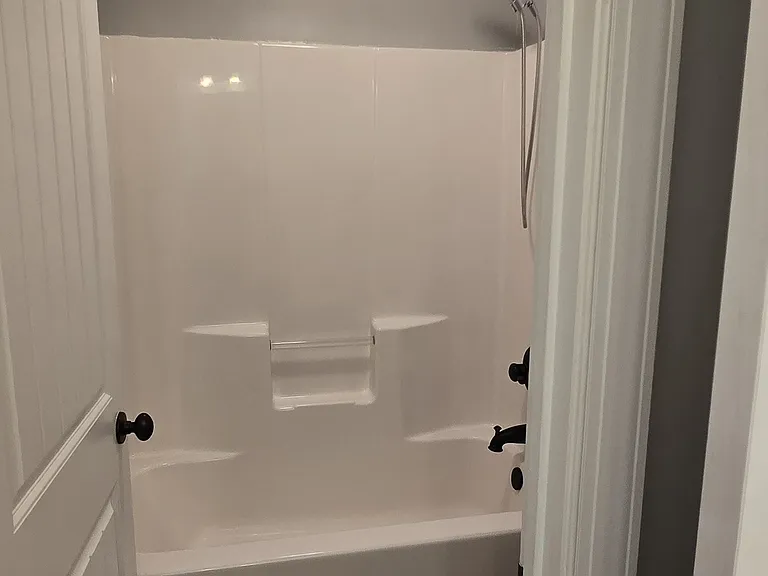 Full Bath 3