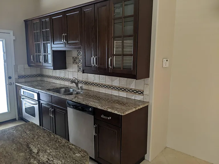 2531 E Drachman St — Photo 21