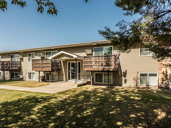 Autumn Apartments ; Grand Forks, ND