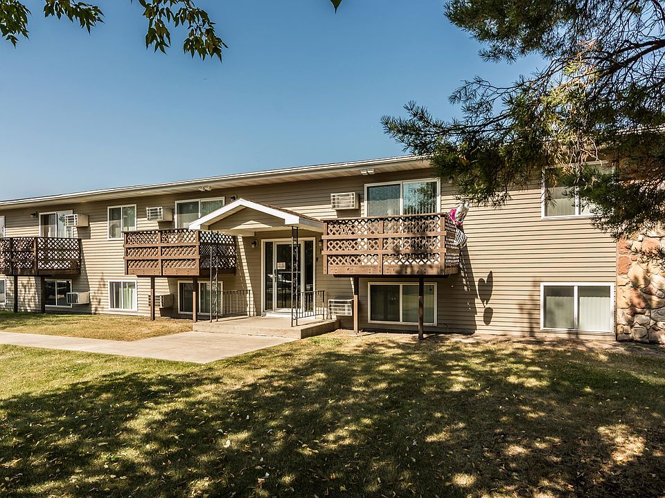 Autumn Apartments ; Grand Forks, ND