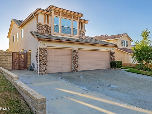 3rd image of 26577 Cardinal Dr