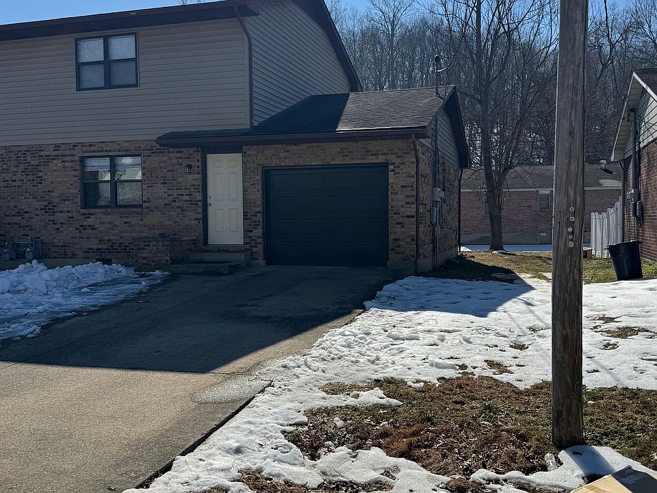 1st image of 1025 Village Ln