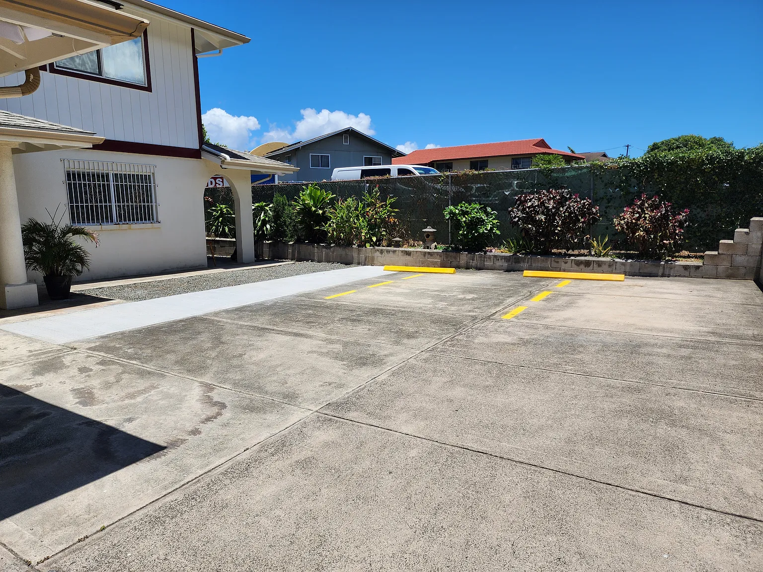 2 bed, 640 sqft, $2,500 — Photo 3