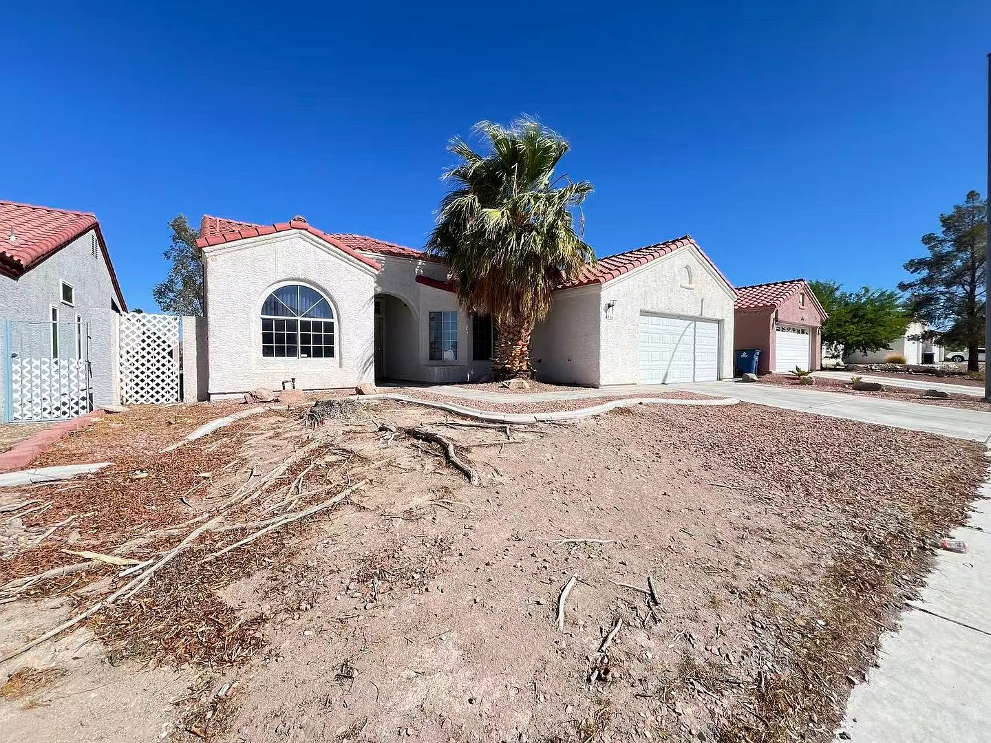 lovely one-story single-family house — Photo 2