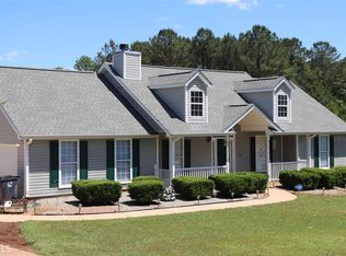 215 Ferguson Ave, Locust Grove, GA 30248