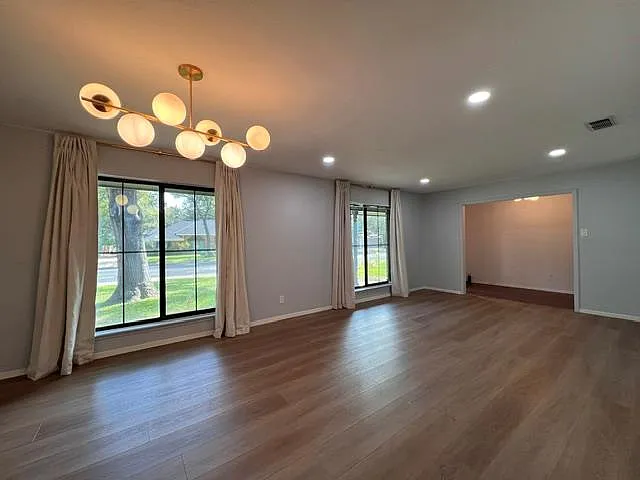 3803 Greystone Dr — Photo 8