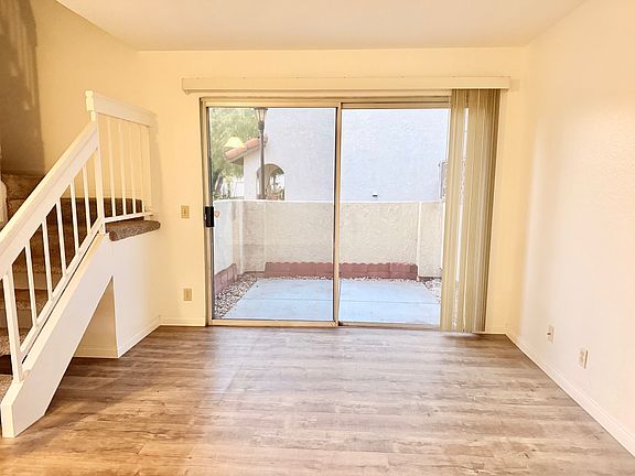 5th image of 23286 La Mar APT A