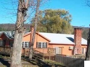 40 Lee Rd, Oak Hill, NY 12460