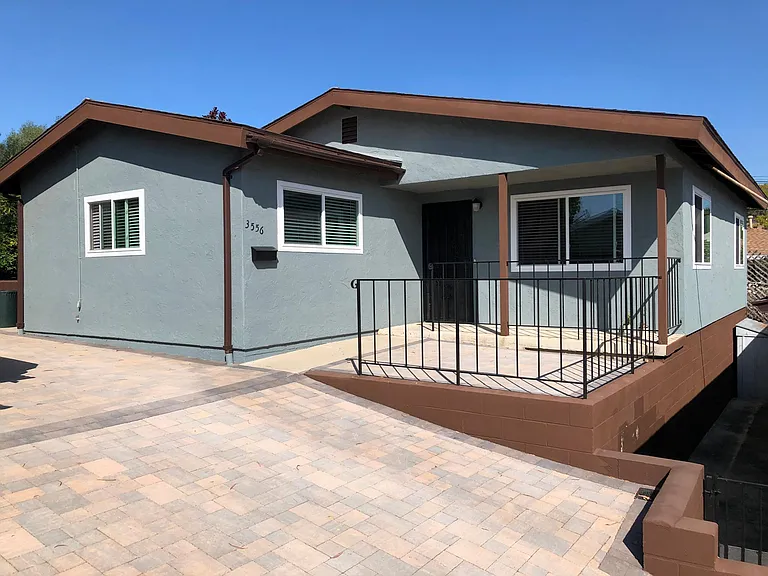 3556 Fir St — Photo 1