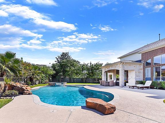 5th image of 8503 Madrone Meadow Ct