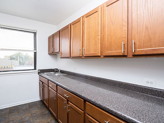 3rd image of 3221 W Diversey Ave #Af21-209
