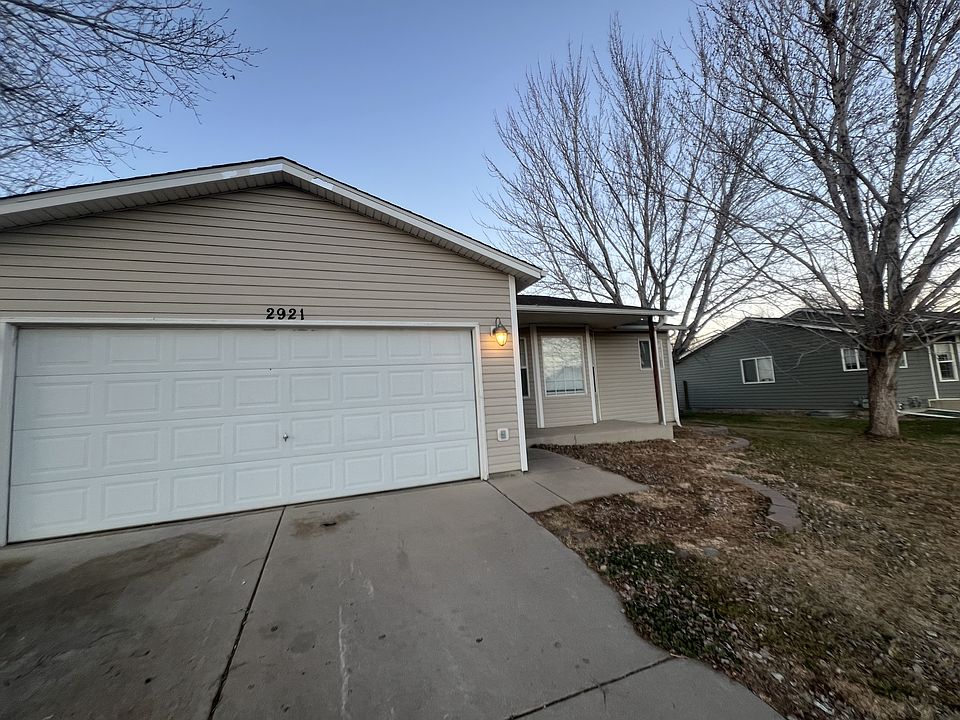 1st image of 2921 Anchor Dr