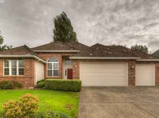 6146 Nicklaus Loop N, Keizer, OR 97303