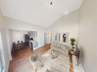 230 S Holmes St #6, Lansing, MI 48912