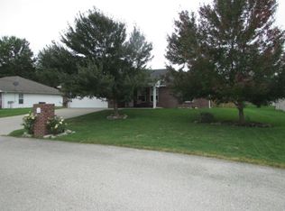 6302 Shale Ct, Fulton, MO 65251