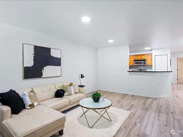 15611 18th Ave W #G102 — Photo 6