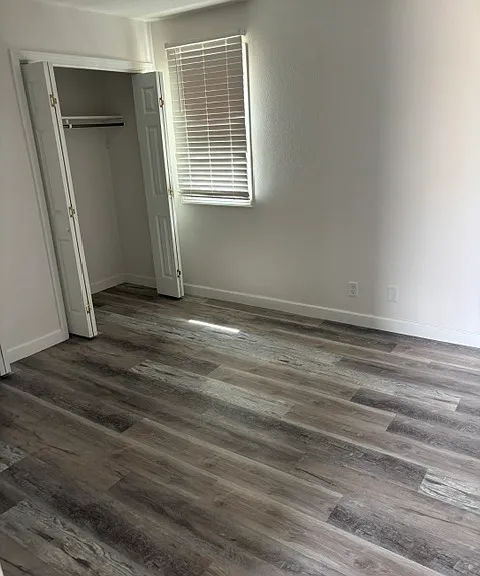 1112 Miller St — Photo 5