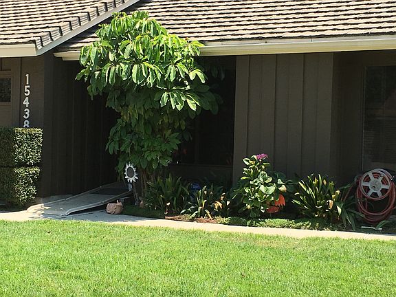 3rd image of 15438 Marilla St