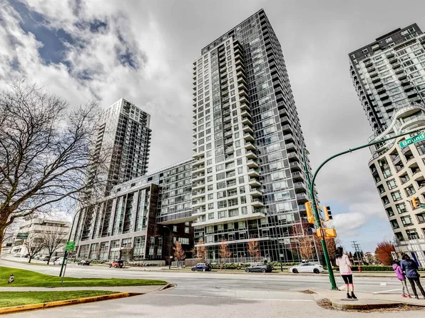 5515 Boundary Rd #652, Vancouver, BC V5R 0E3