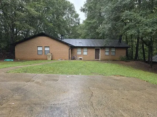 271 E Wright St, Winder, GA