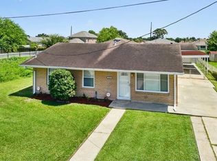6134 Kuebel Dr, New Orleans, LA 70126