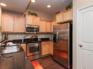 6928 Jack London Dr, Johnston, IA 50131