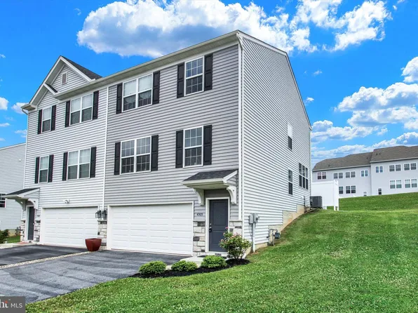 4305 Blackburn Dr, Stewartstown, PA 17363