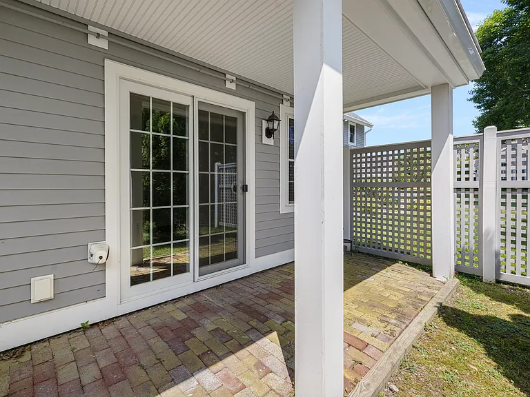 223 Corey Ln — Photo 28
